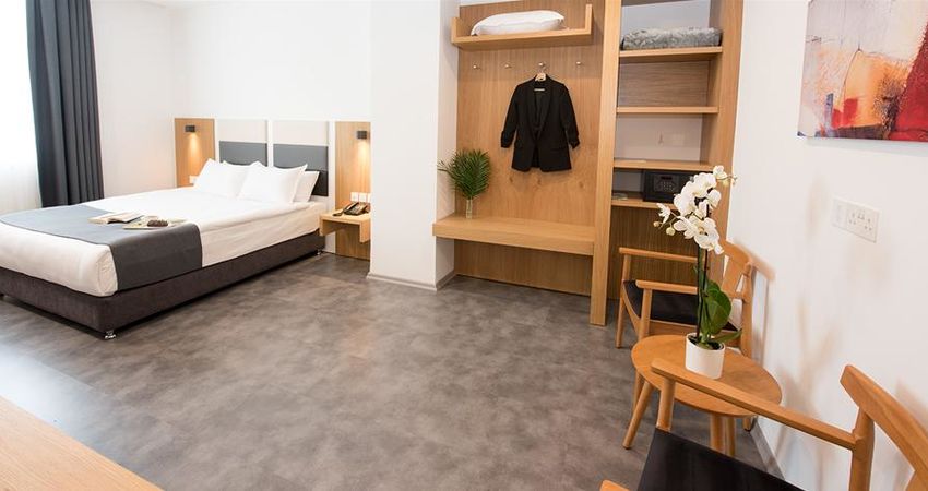 Ingate Hotel