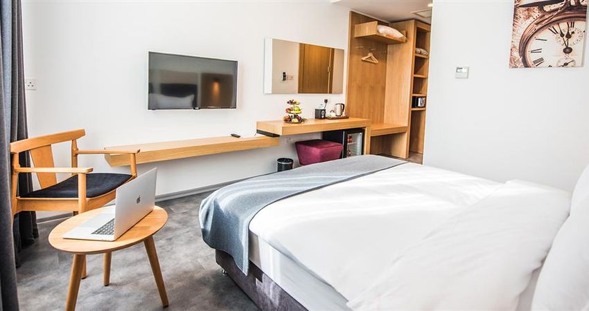 Ingate Hotel