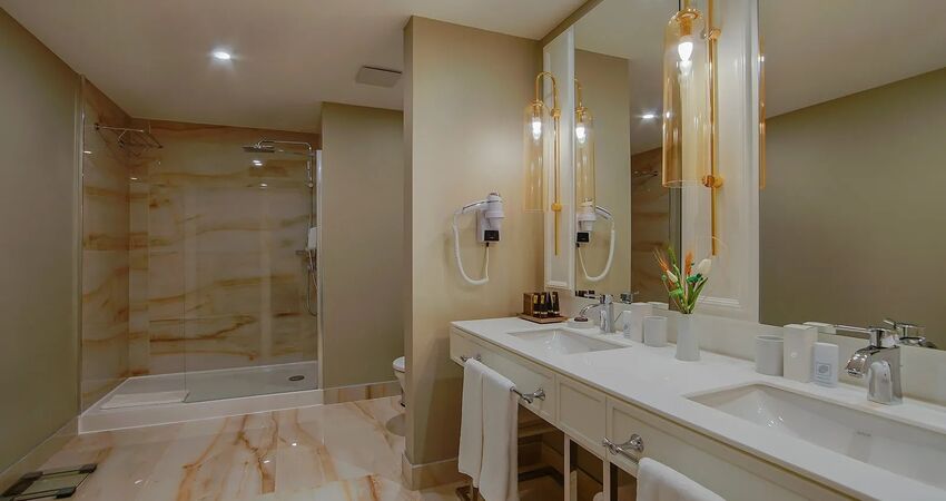 Limak Cyprus Deluxe Hotel