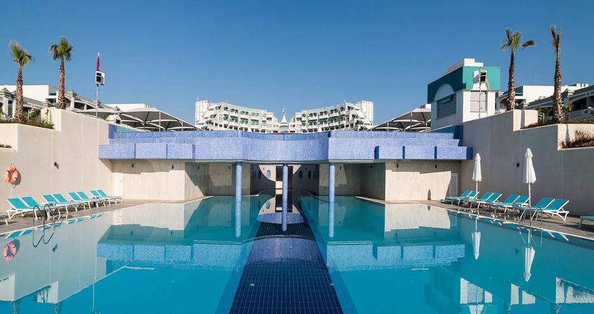 Limak Cyprus Deluxe Hotel