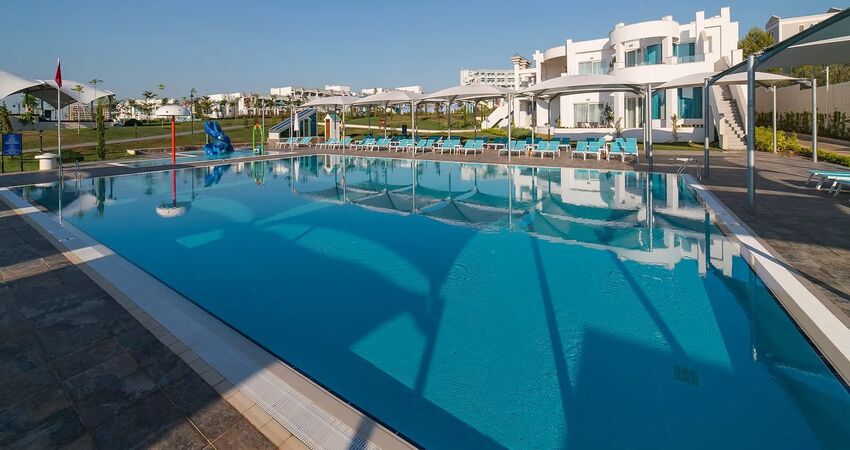 Limak Cyprus Deluxe Hotel