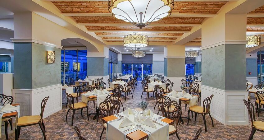 Limak Cyprus Deluxe Hotel