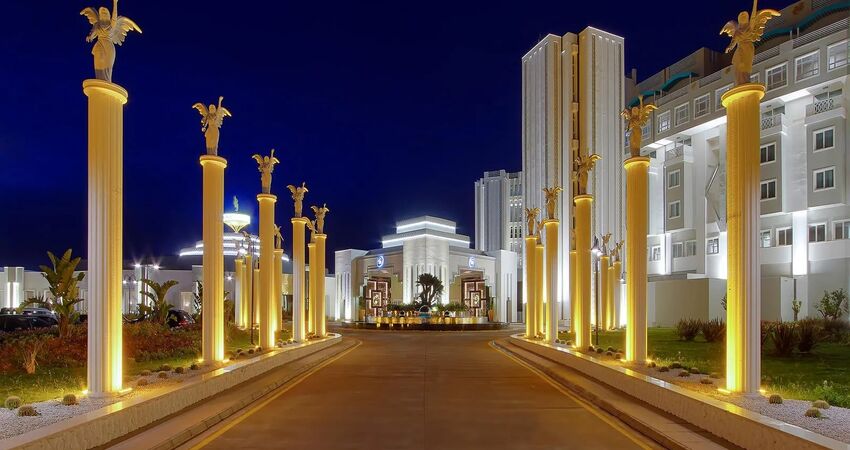 Limak Cyprus Deluxe Hotel