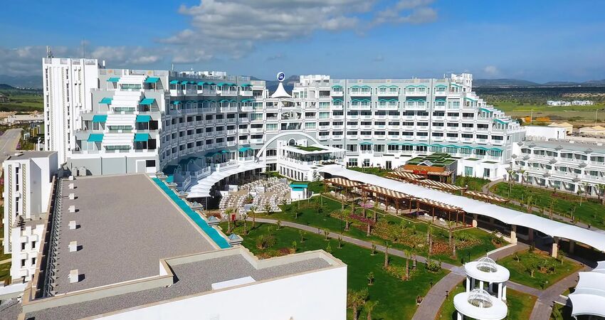Limak Cyprus Deluxe Hotel