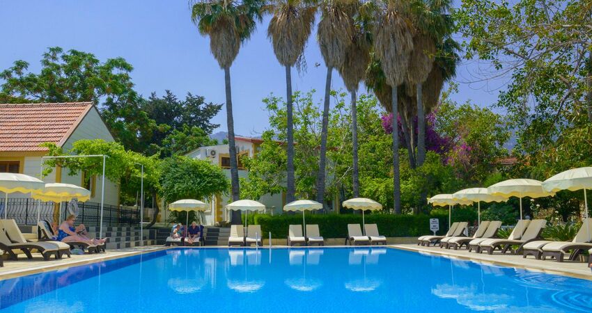 RIVERSIDE GARDEN RESORT HOTEL
