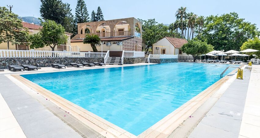RIVERSIDE GARDEN RESORT HOTEL