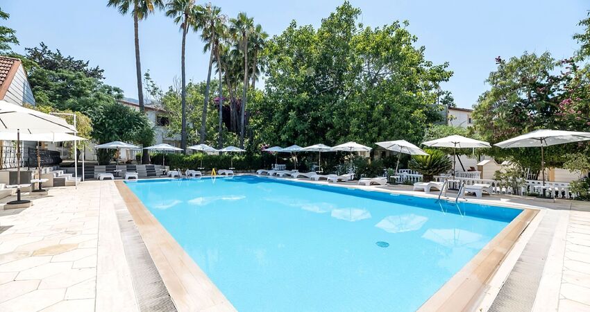 RIVERSIDE GARDEN RESORT HOTEL