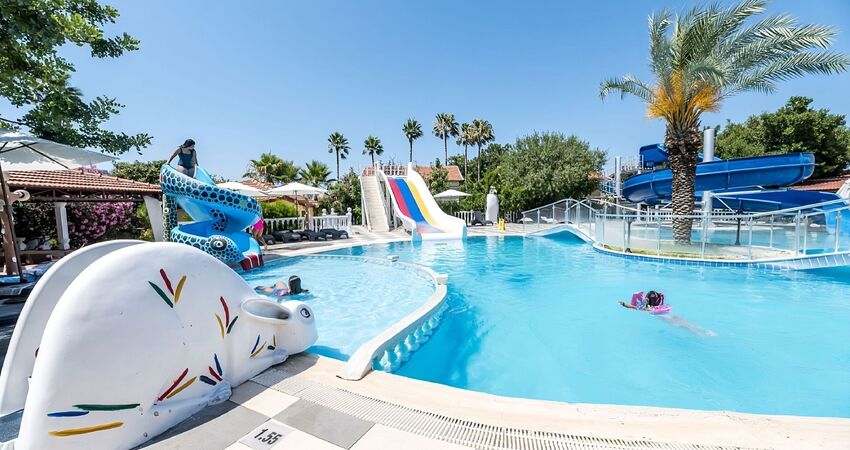 RIVERSIDE GARDEN RESORT HOTEL