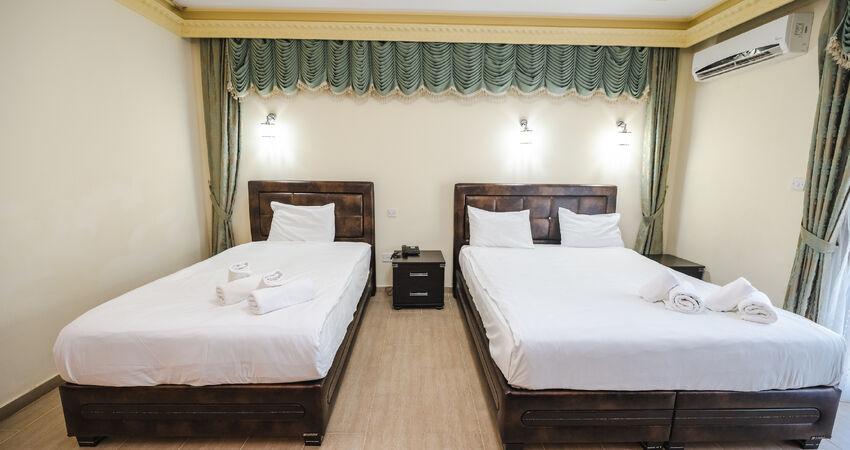 RIVERSIDE GARDEN RESORT HOTEL
