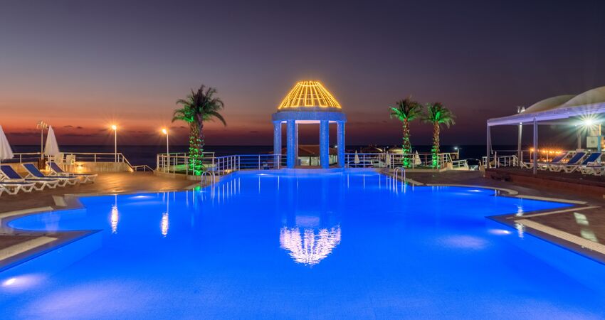 DOME HOTEL