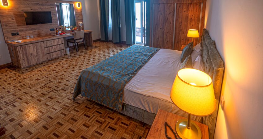 DOME HOTEL